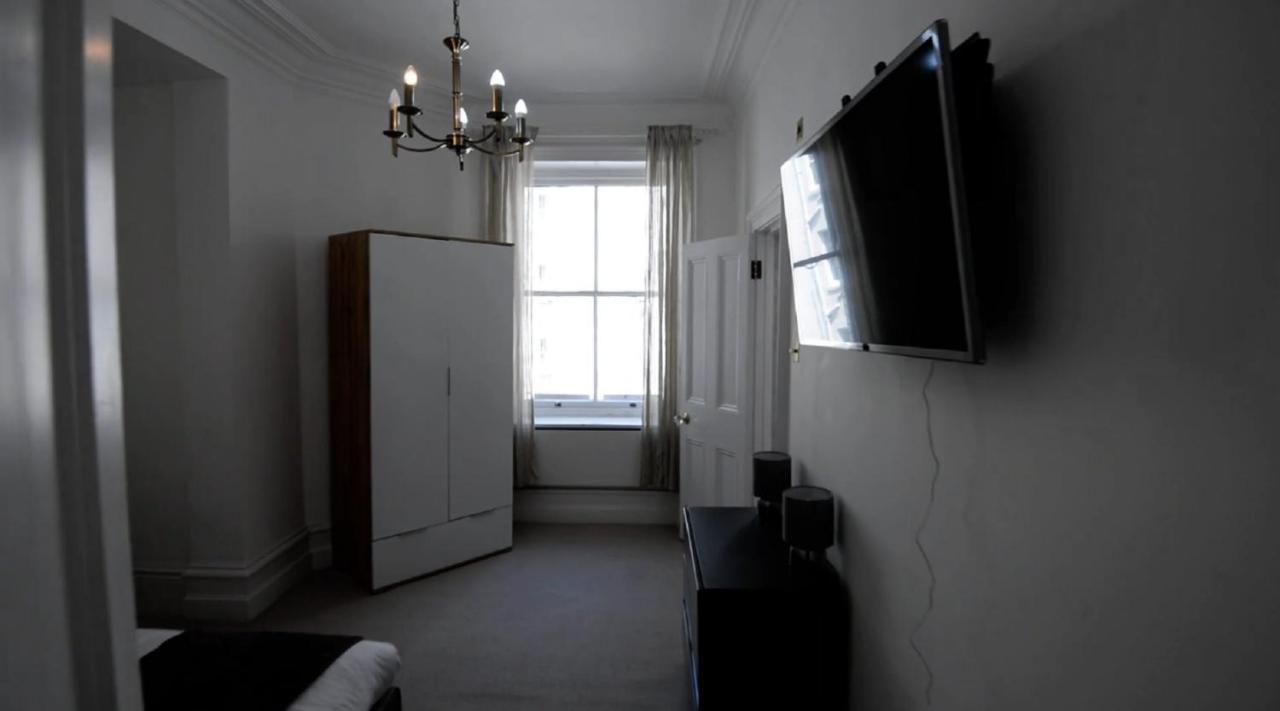 Beautiful 2-bed Flat In Apartment London